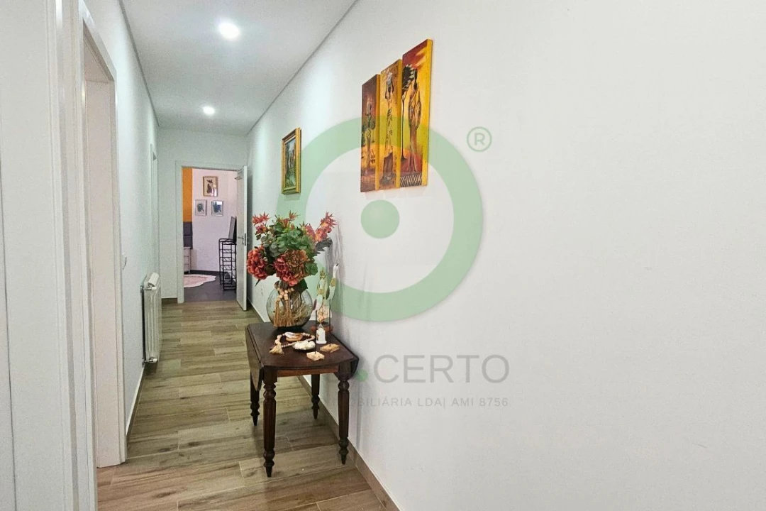Moradia T2 para Venda em Bouçoães Foto 12