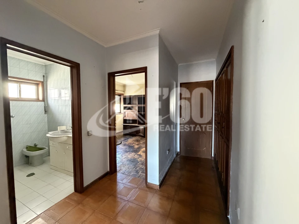 Apartamento T2 para Venda em Esmoriz Foto 10