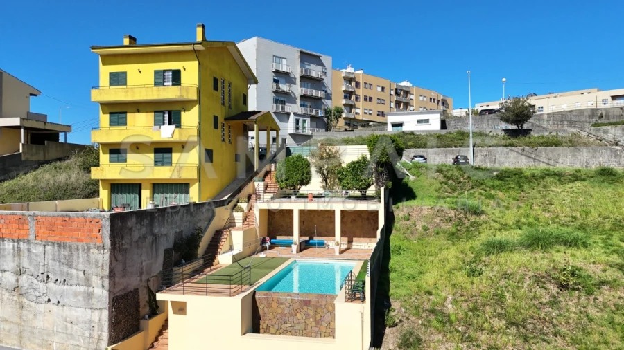 Moradia T4 para Venda em Fânzeres e São Pedro da Cova Foto 51