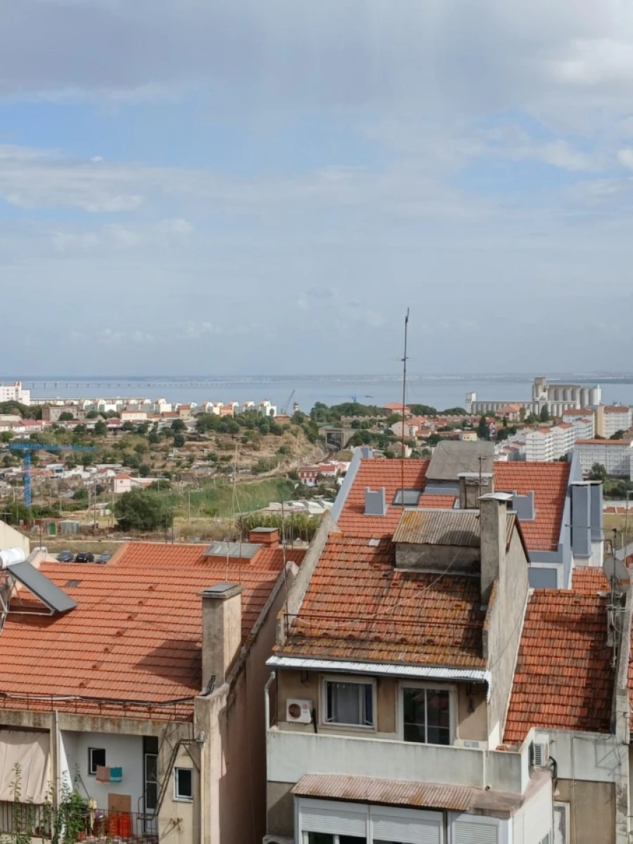 Apartamento T2 para Venda em Beato Foto 8