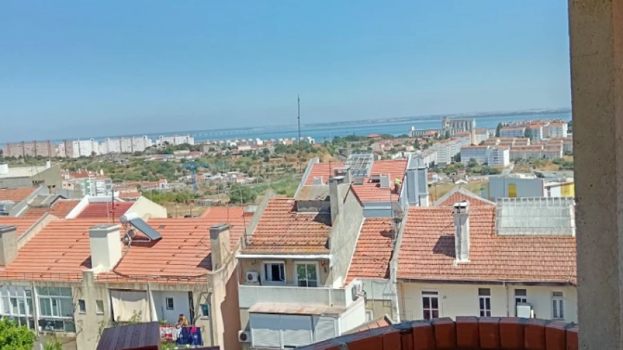 Apartamento T2 para Venda em Beato