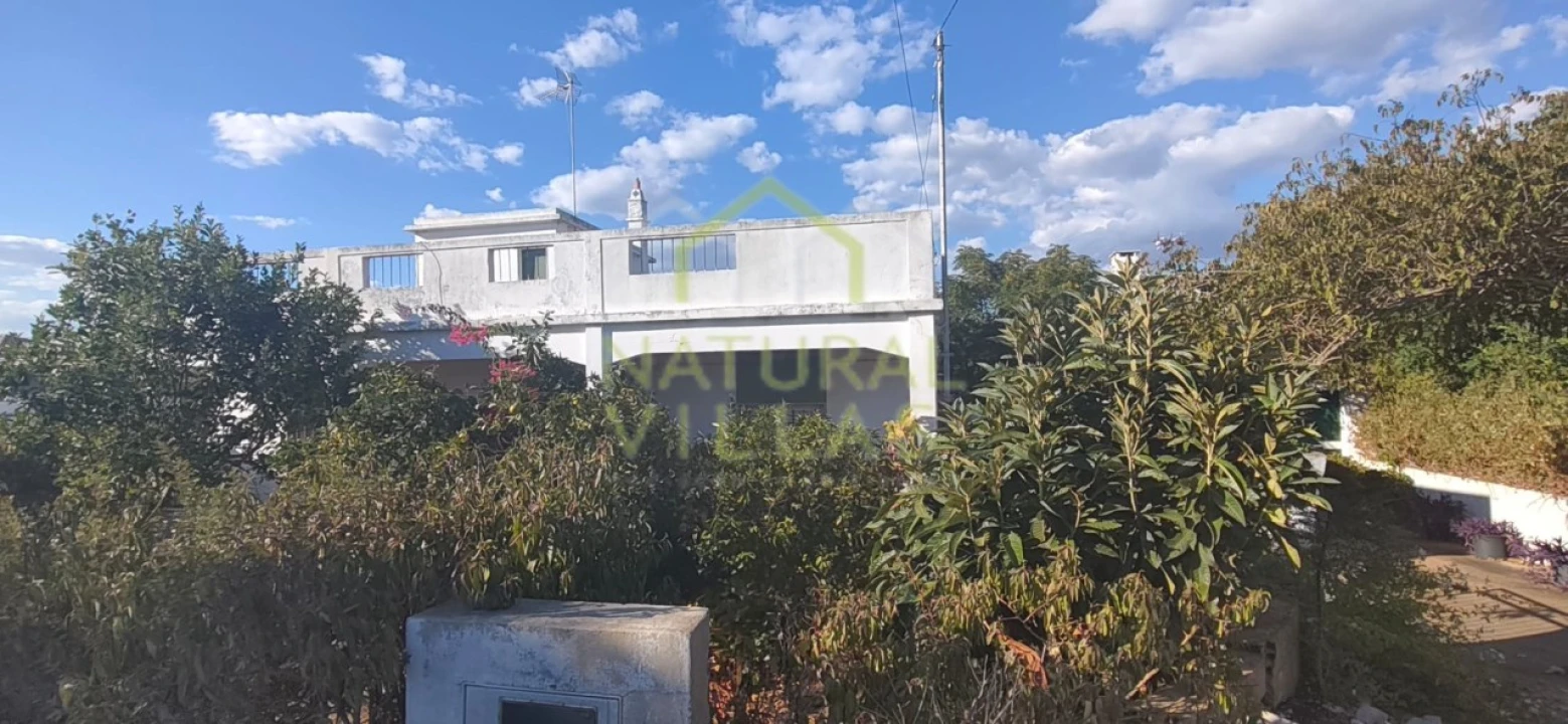 Moradia T2 para Venda em Santa Barbara de Nexe Foto 2