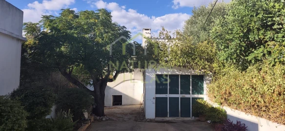 Moradia T2 para Venda em Santa Barbara de Nexe