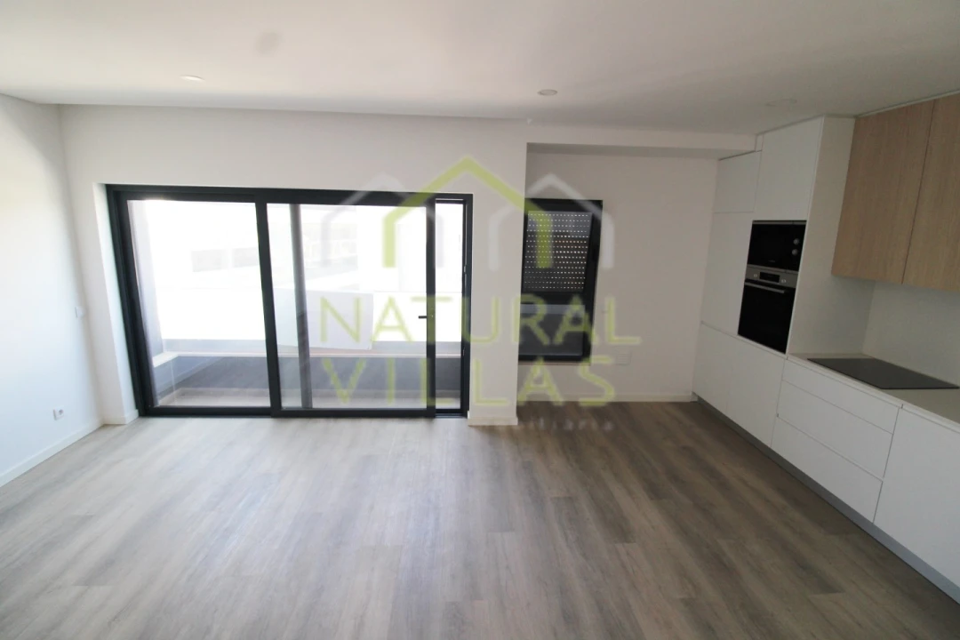 Apartamento T2 para Venda em Faro (Sé e São Pedro) Foto 4