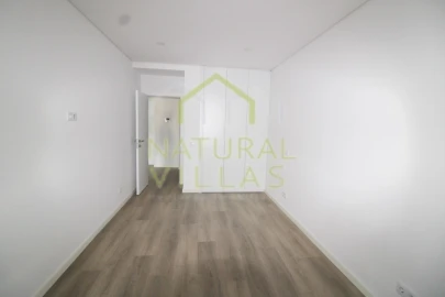 Apartamento T2 para Venda em Faro (Sé e São Pedro)