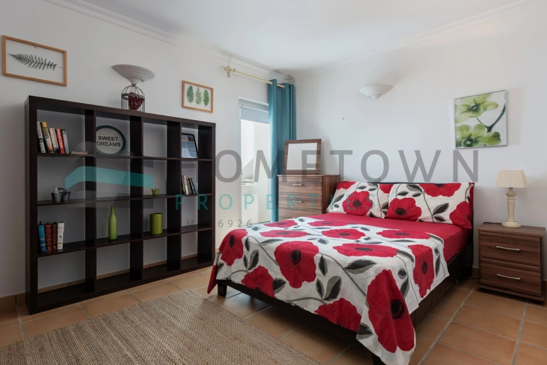 Apartamento T2 para Venda em Quarteira Foto 16