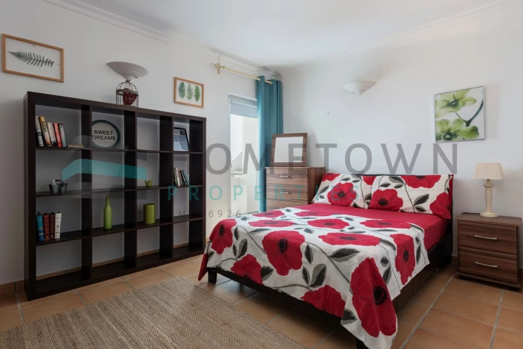 Apartamento T2 para Venda em Quarteira Foto 16