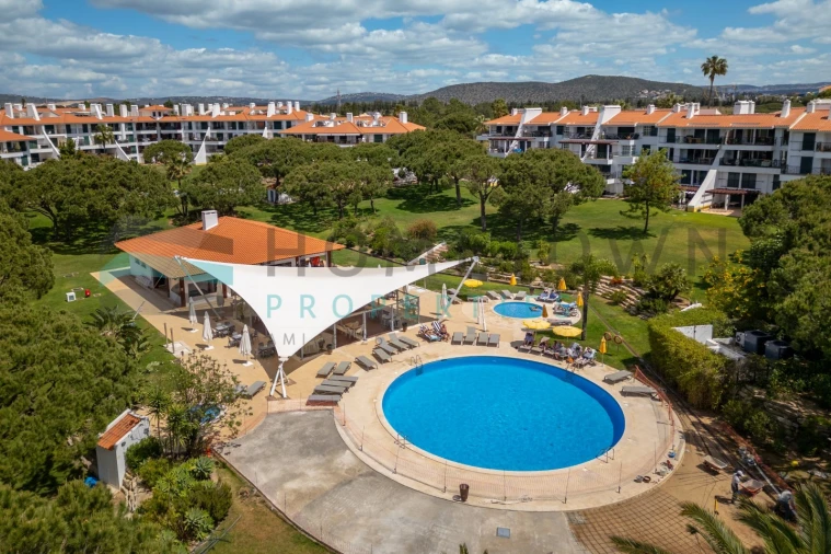 Apartamento T2 para Venda em Quarteira Foto 37