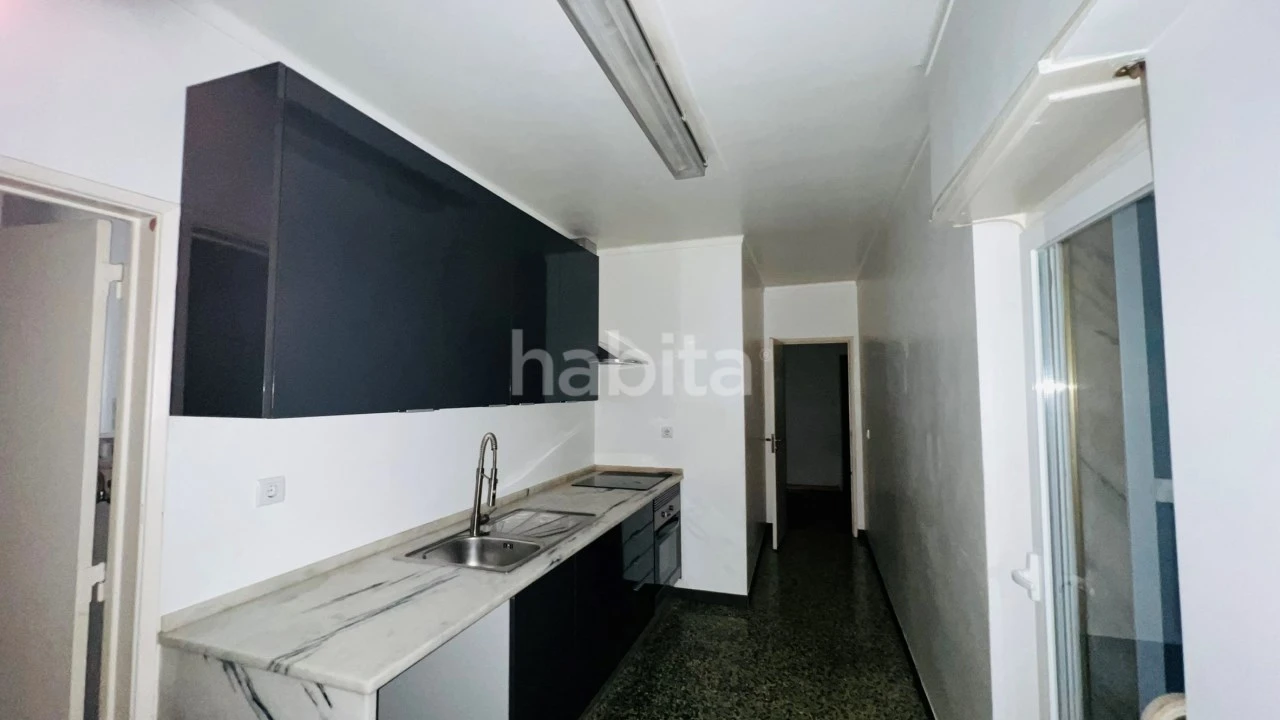 Apartamento T3 para Venda em Massamá e Monte Abraão Foto 1