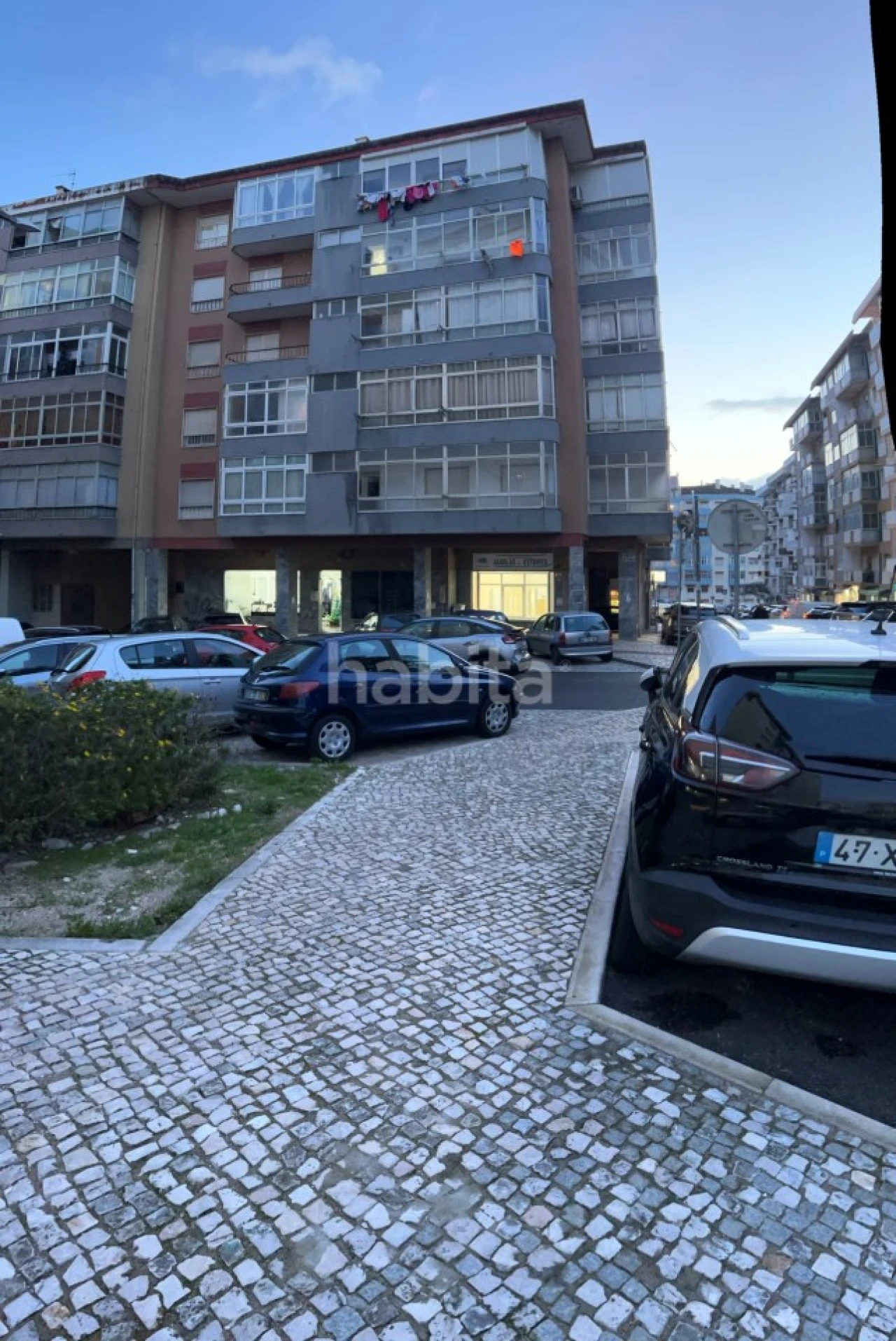 Apartamento T3 para Venda em Massamá e Monte Abraão Foto 6
