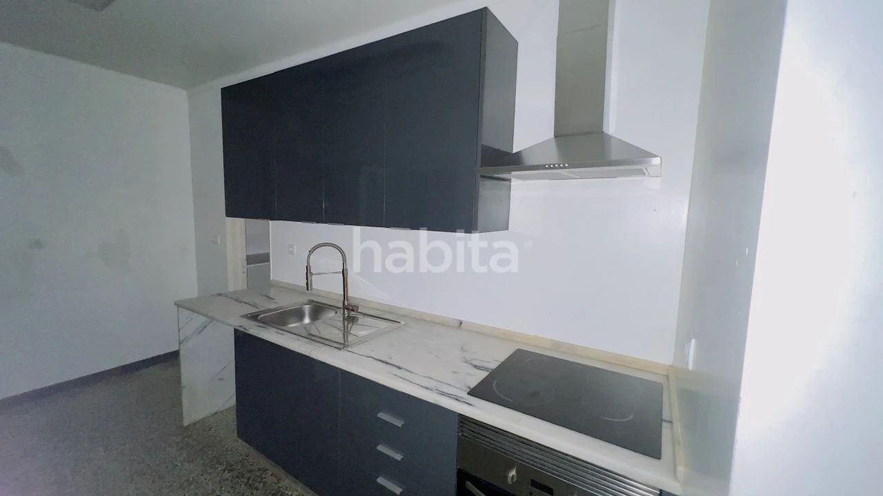 Apartamento T3 para Venda em Massamá e Monte Abraão Foto 23