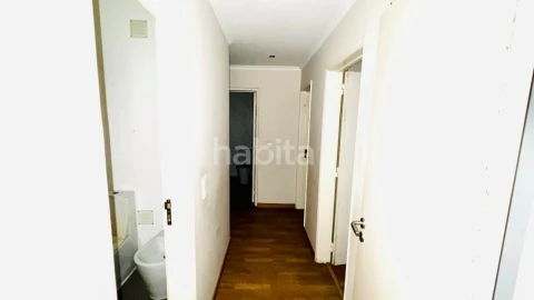 Apartamento T3 para Venda em Massamá e Monte Abraão