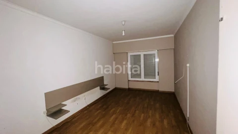 Apartamento T3 para Venda em Massamá e Monte Abraão