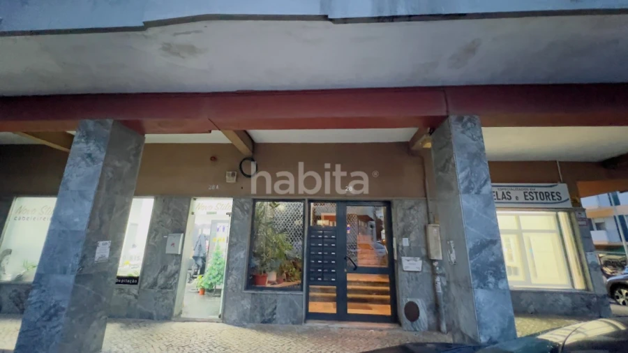 Apartamento T3 para Venda em Massamá e Monte Abraão Foto 7