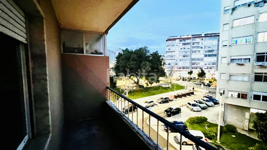 Apartamento T3 para Venda em Massamá e Monte Abraão Foto 22