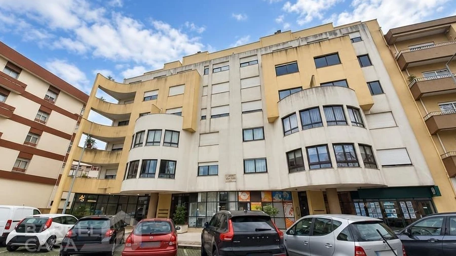 Loja para Arrendamento em Barcelos, V.Boa, V.Frescainha
