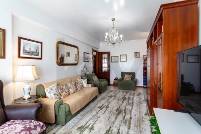 Apartamento T3 para Venda em Mina de Água