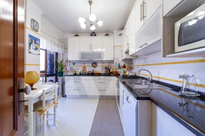 Apartamento T3 para Venda em Mina de Água