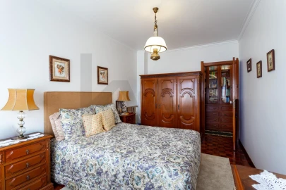 Apartamento T3 para Venda em Mina de Água