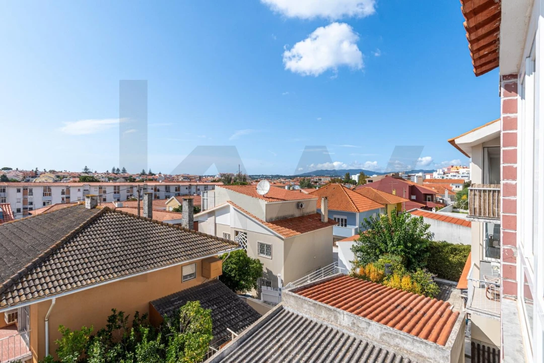 Apartamento T2 para Venda em São Domingos de Rana Foto 16