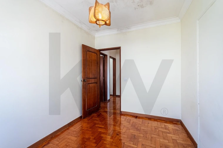 Apartamento T2 para Venda em São Domingos de Rana Foto 10