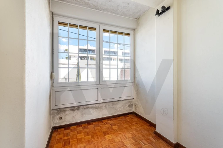 Apartamento T2 para Venda em São Domingos de Rana Foto 11