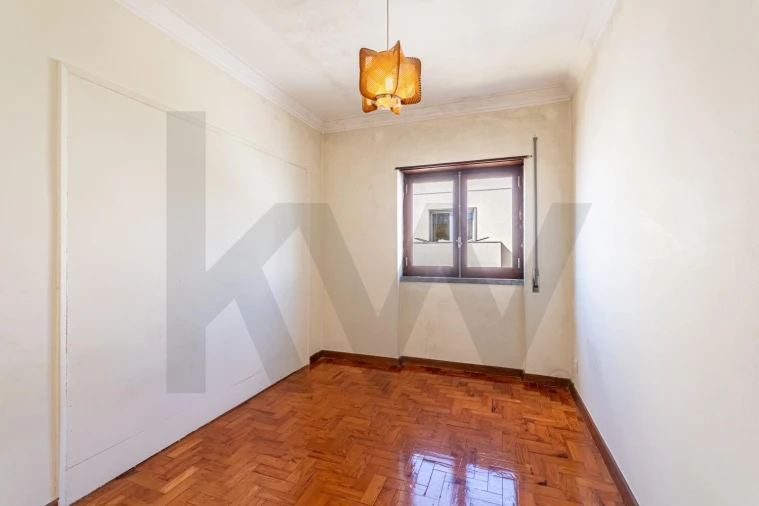Apartamento T2 para Venda em São Domingos de Rana Foto 9