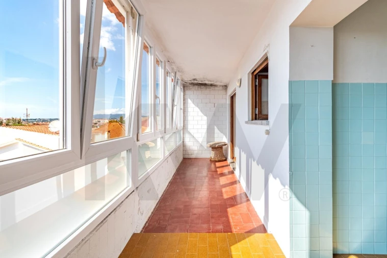 Apartamento T2 para Venda em São Domingos de Rana Foto 14