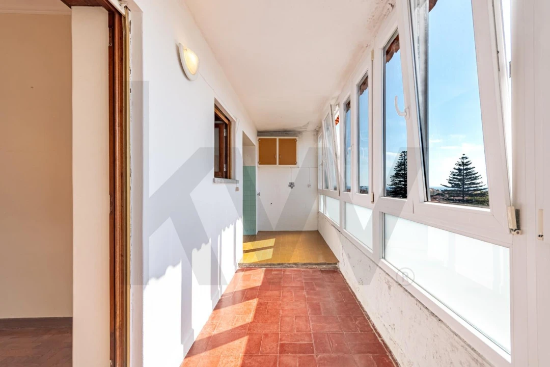 Apartamento T2 para Venda em São Domingos de Rana Foto 2