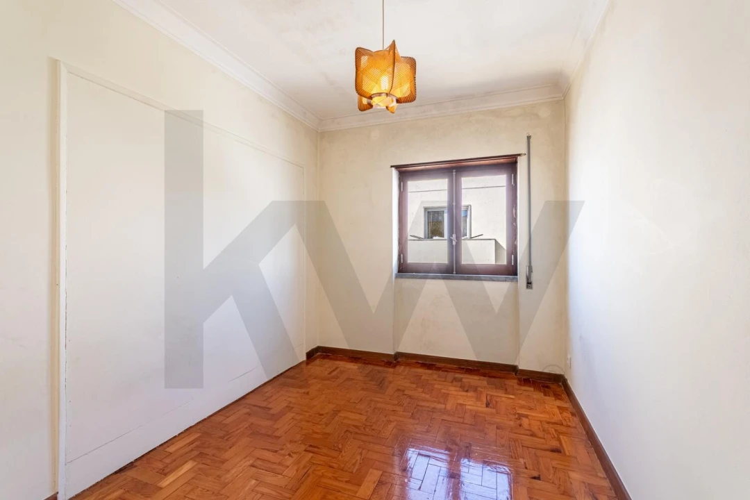 Apartamento T2 para Venda em São Domingos de Rana Foto 9