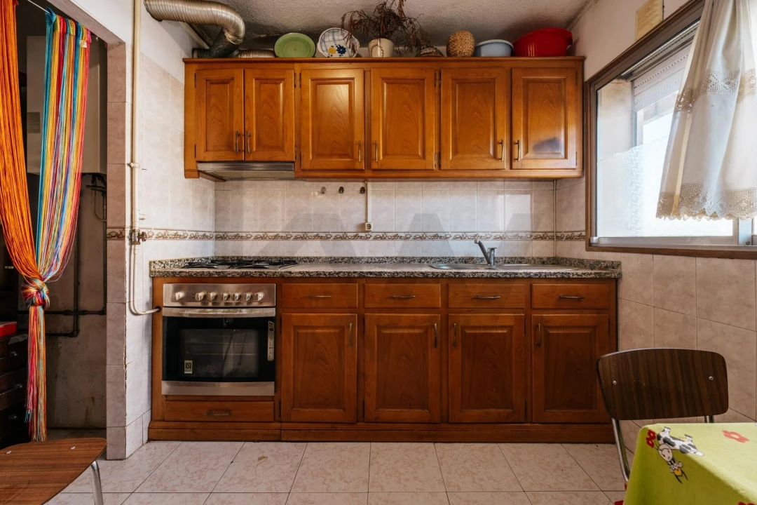 Apartamento T2 para Venda em Santo Antonio dos Olivais Foto 13