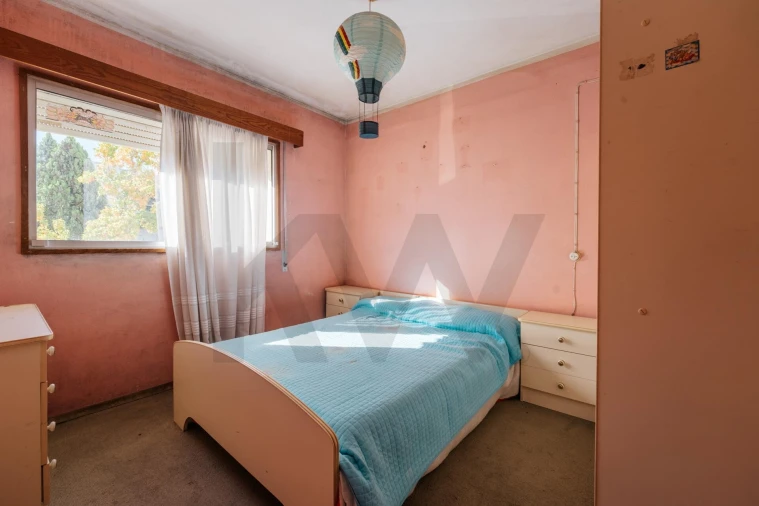 Apartamento T2 para Venda em Santo Antonio dos Olivais Foto 24