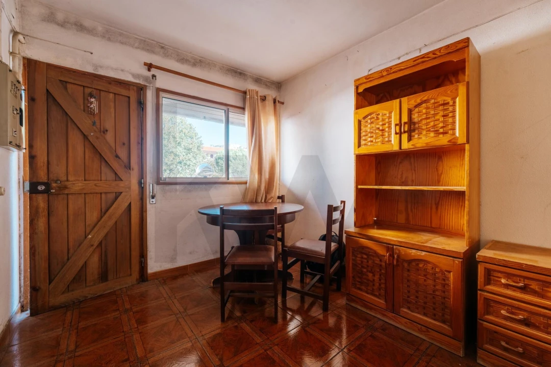 Apartamento T2 para Venda em Santo Antonio dos Olivais Foto 8