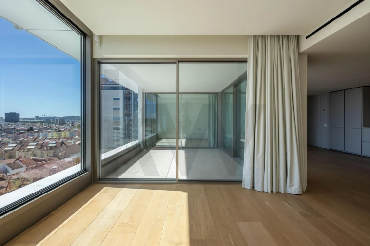 Apartamento T4 para Venda em Areeiro Foto 8