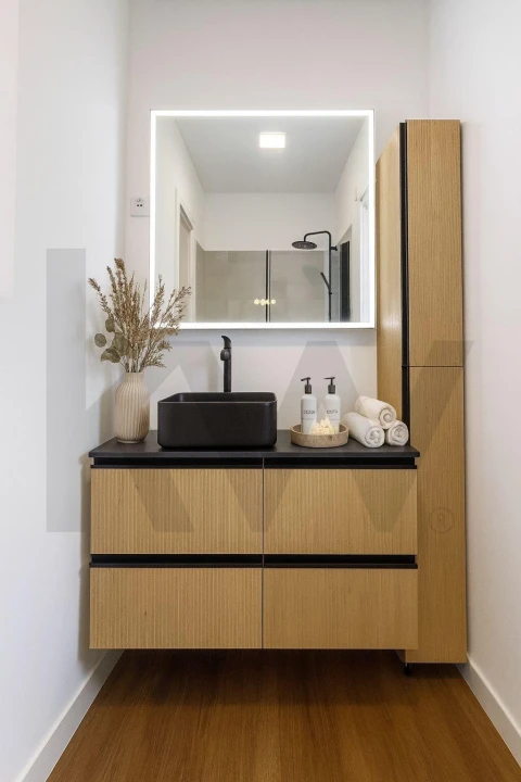 Apartamento T4 para Arrendamento em Marvila, Ribeira Santarém, São Salvador, São Nicolau