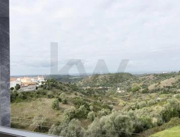 Apartamento T4 para Arrendamento em Marvila, Ribeira Santarém, São Salvador, São Nicolau