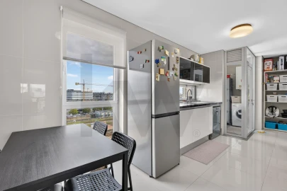 Apartamento T3 para Venda em Glória e Vera Cruz