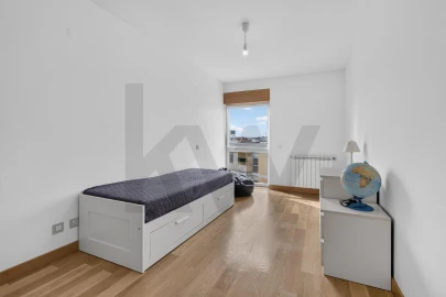 Apartamento T3 para Venda em Glória e Vera Cruz
