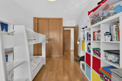 Apartamento T3 para Venda em Glória e Vera Cruz