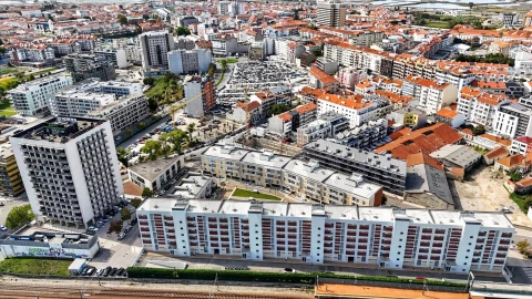 Apartamento T3 para Venda em Glória e Vera Cruz