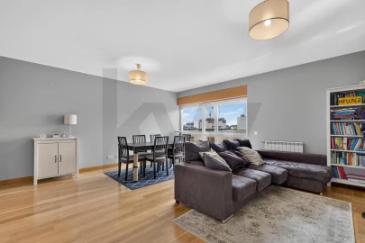 Apartamento T3 para Venda em Glória e Vera Cruz