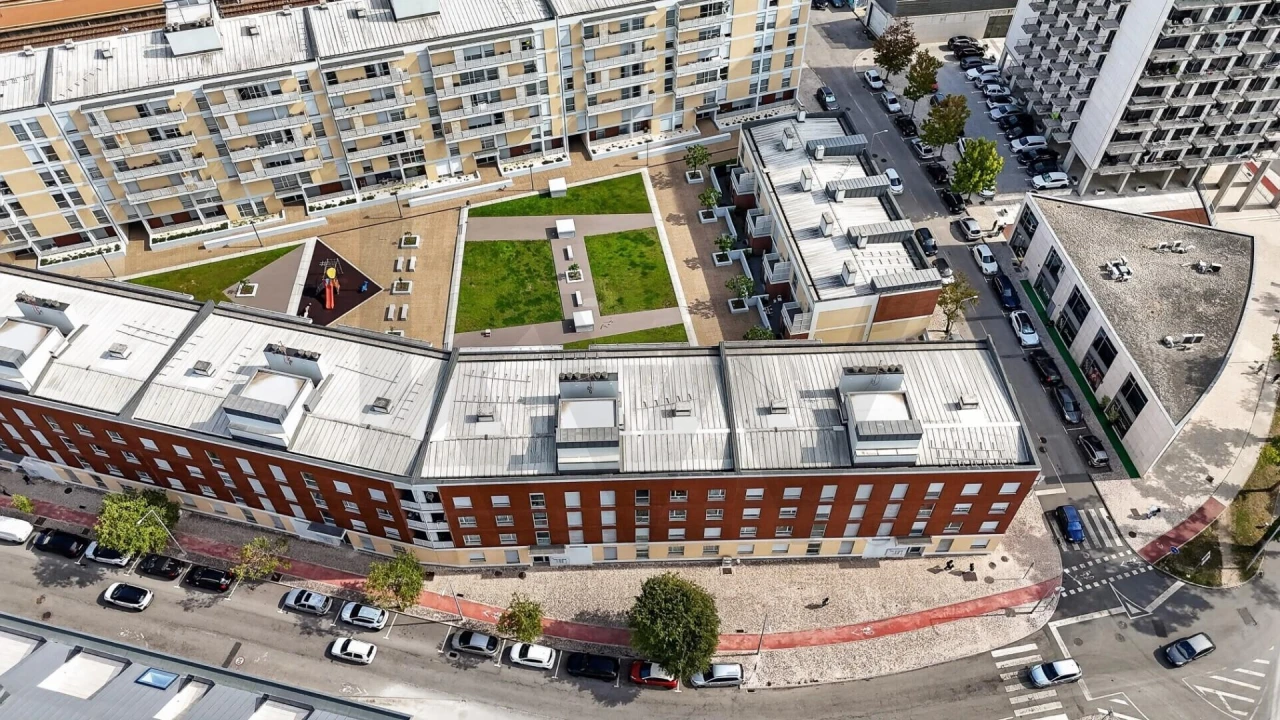 Apartamento T3 para Venda em Glória e Vera Cruz Foto 1