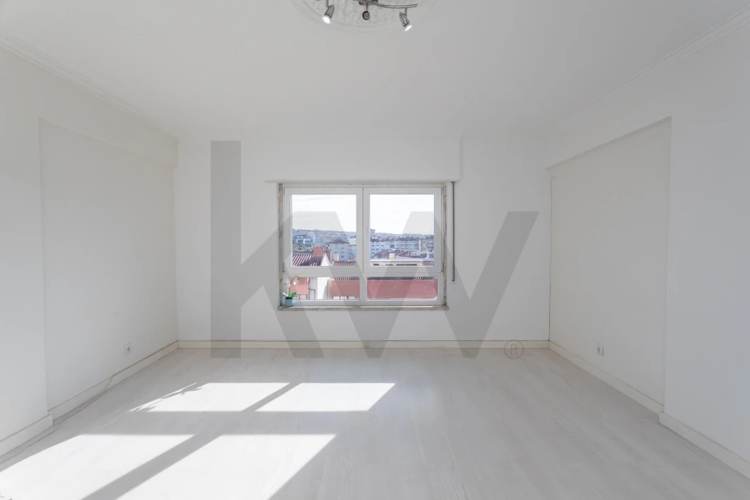 Apartamento T2 para Venda em Agualva e Mira-Sintra Foto 5