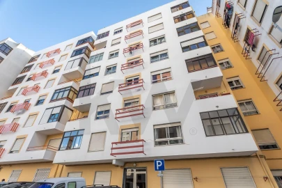 Apartamento T2 para Venda em Agualva e Mira-Sintra
