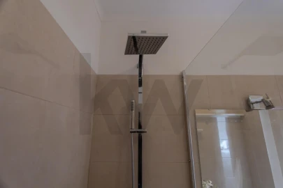 Apartamento T2 para Venda em Agualva e Mira-Sintra