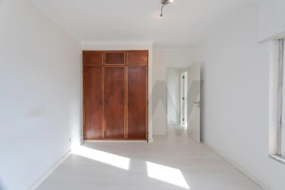 Apartamento T2 para Venda em Agualva e Mira-Sintra