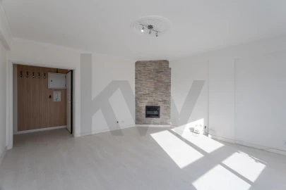 Apartamento T2 para Venda em Agualva e Mira-Sintra