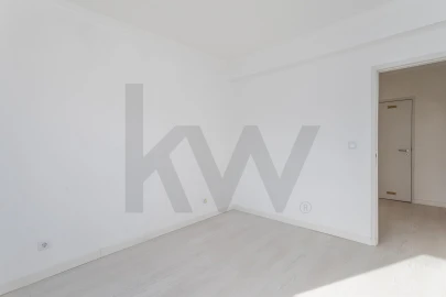 Apartamento T2 para Venda em Agualva e Mira-Sintra