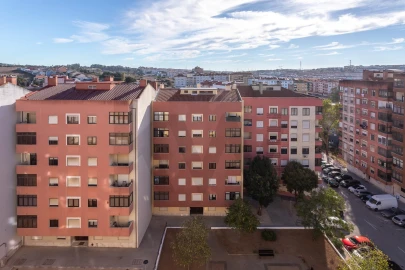 Apartamento T2 para Venda em Agualva e Mira-Sintra