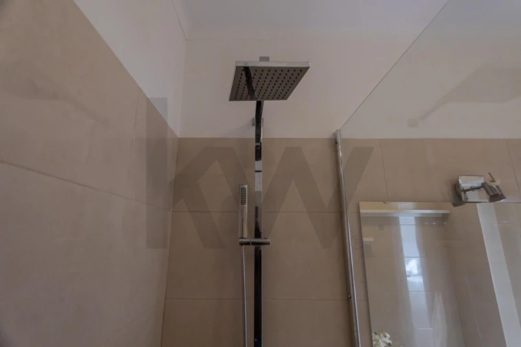 Apartamento T2 para Venda em Agualva e Mira-Sintra Foto 13